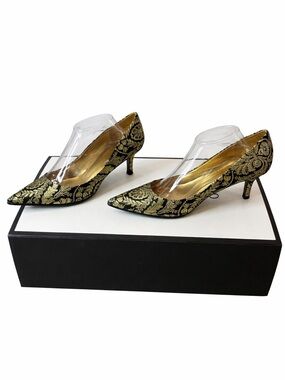 Nine West Elegant Black and Gold Brocade Pointed Toe Pumps